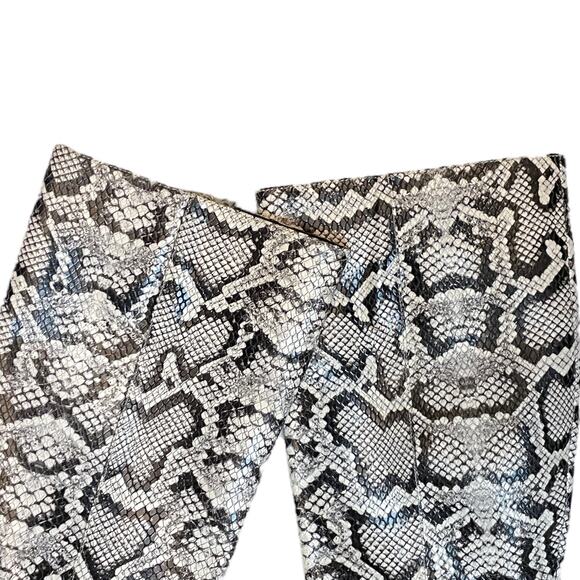 6 Gianni Bini Lennoxe Snake Print Leather Tall Boots White Women’s NWT - Picture 3 of 8